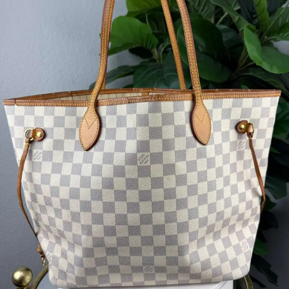 Pre-owned leather Shoulder Bags Authentic Louis Vuitton Neverfull MM Tote Bag Damier Azur Canvas Shoulder/Travel Bag, Good, Great Shape, 12.2" L × 11" H × 5.5" W