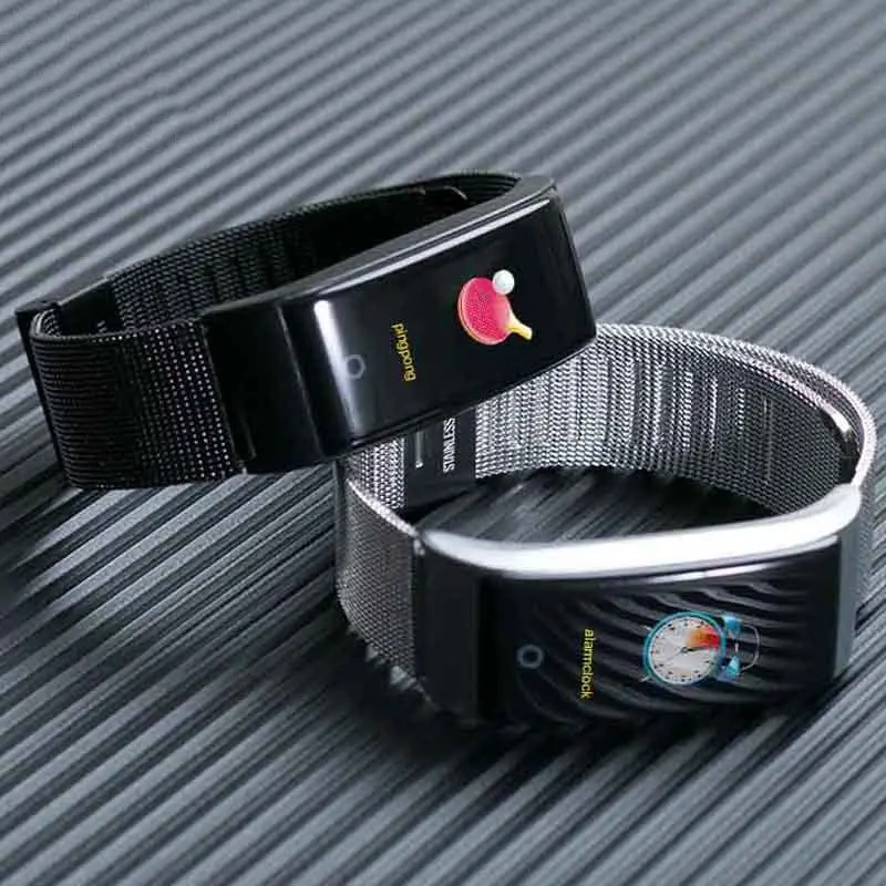 Fashion F4 Smart Bracelet - Color Screen LCD Fashion Device, Includes 1 Watch + Charger + Manual, Modern Design with Batteries
