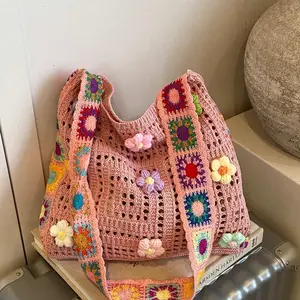 Bohemian Hollow-Out Floral Crossbody Bag for Women, Casual Hollow-Out Design Women Tote Shoulder Bag Handbag (Flower/Strap Pattern Random)