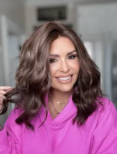 Lovestory Hair Flora - Brown Wavy Wig with Natural Look and Comfortable Fit for Everyday Wear