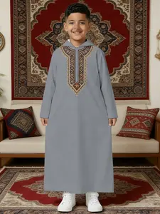 Muslim Children Hooded Robe, Light Ethnic Embroidery, Middle Eastern Arabic Boys Traditional Thobe Clothing