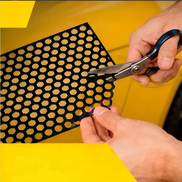 Reflective Honeycomb Grid Automotive Taillight Vinyl Wrap Decal - Self-Adhesive, Easy-Install, Flexible-Cut Decor Accessories with Hexagonal Pattern & Honeycomb Texture, Universal for Hatchback Trucks & Car Trunk Badge