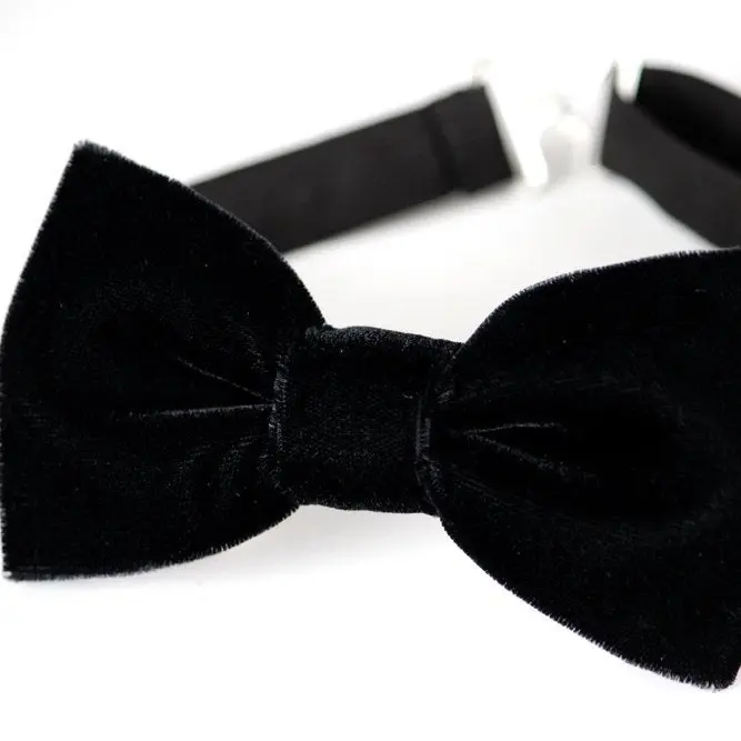 Black velvet bow tie, pre-tied mens bowtie Black
