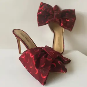 Melissa Mules - Red Moon