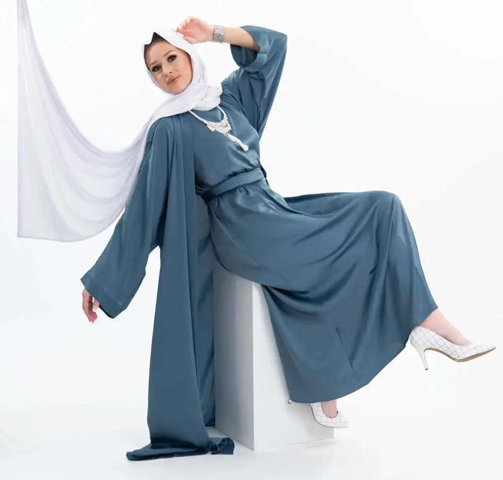 Three-Piece Textured Silk Abaya Set - Soft and Luxurious (Top, Liner, Belt)