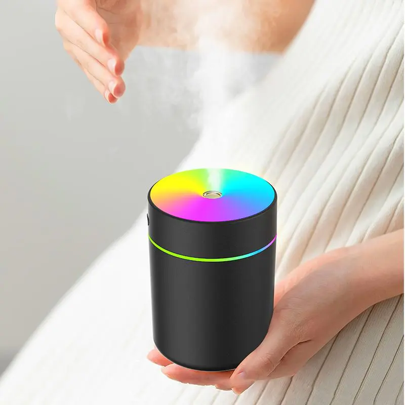 Colorful USB Humidifier with Aroma Diffuser, Car Aromatherapy Diffuser, Car Aromatherapy Machine, Car Air Diffuser, Portable Car Diffuser, Car Interior Diffusers, 180ML Capacity, Ideal for Bedroom, Car, Home, Dormitory, Powered by USB Power Supply