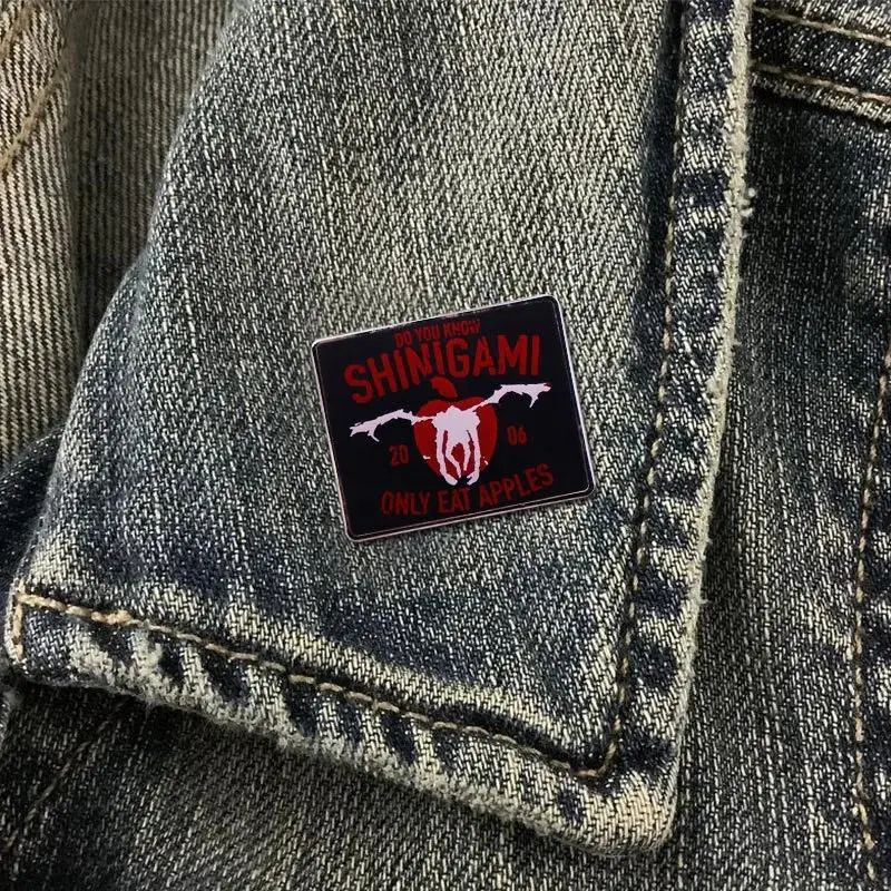 Anime DEATH NOTE Cosplay Brooch Metal Text Pattern Badge Backpack Ornament Costume Pins Jewelry Accessories