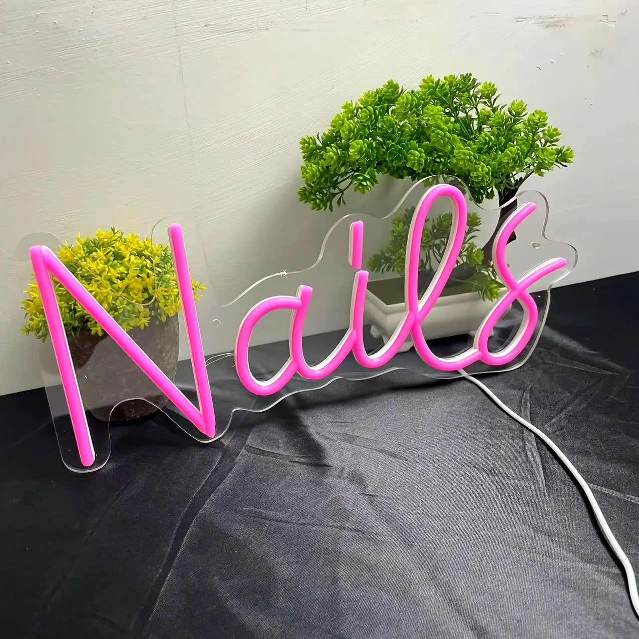 Nails Neon Light Display - Decor for Nail Salons, Wall Art for Beauty Studios, Sign for Barber Shops, Gift for Boss Ladies, Stylish Night Light for Bedrooms, Powered by 5V USB