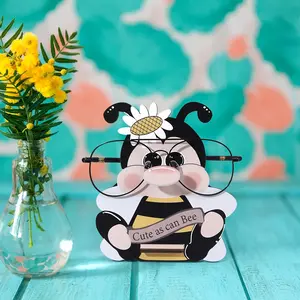 Cute bee shaped glasses holder, wooden cartoon bee display stand, very suitable for placing glasses, also a home or office decoration accessory, suitable for bee themed festivals, glasses display, glasses storage