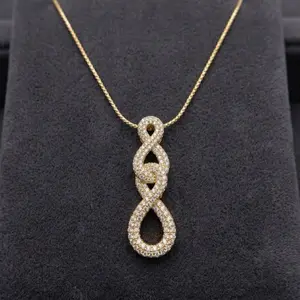 Elegant 18” Necklace - Simple Yet Stunning Design, Versatile for Casual & Formal Outfits, Ideal Gift for Any Occasion