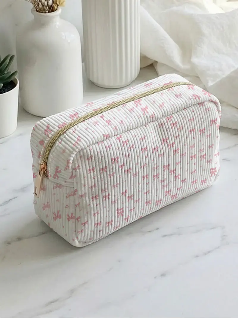 chanel makeup travel bag Small Case Chic At The Beach chanel pink makeup bag -