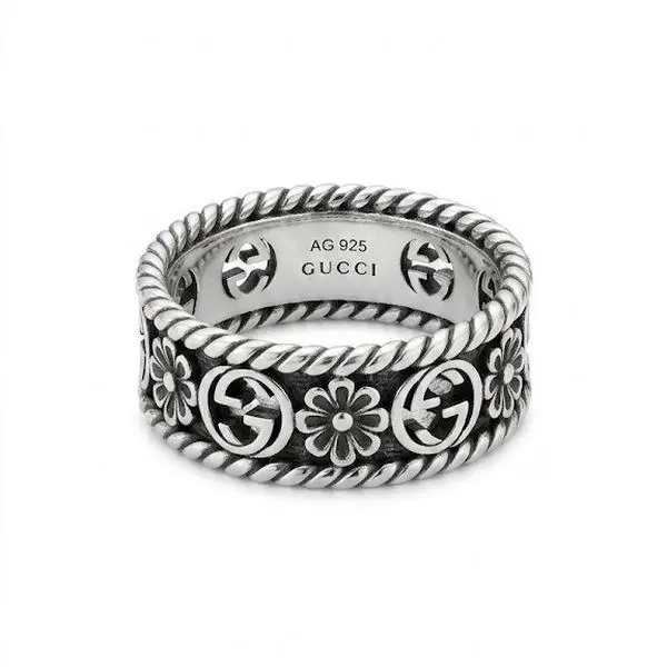 Pre-owned Gucci silver ring 4000043414327