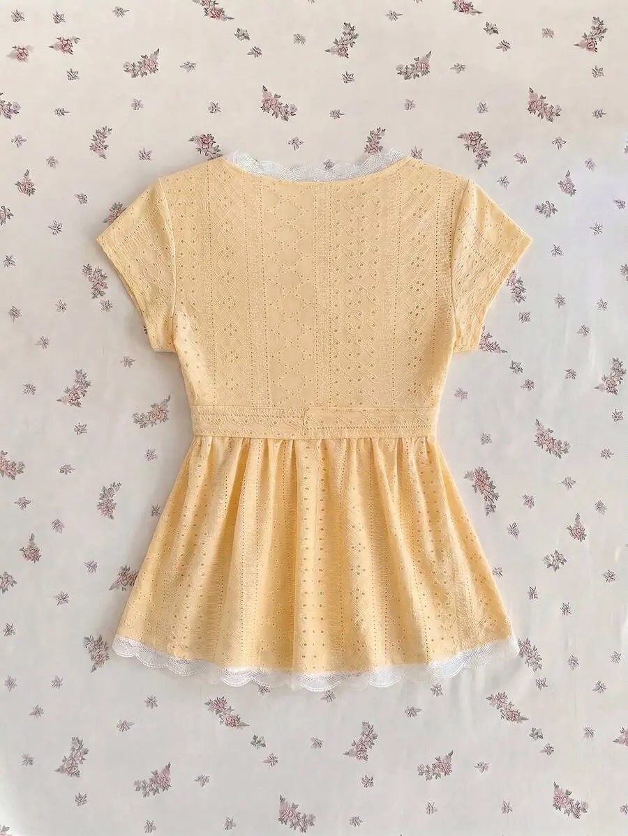 Women's Casual Knitted Wrap Top, Slim Fit V-Neck Blouse with a Tie-Front Knot and Contrast Lace Cap Sleeves