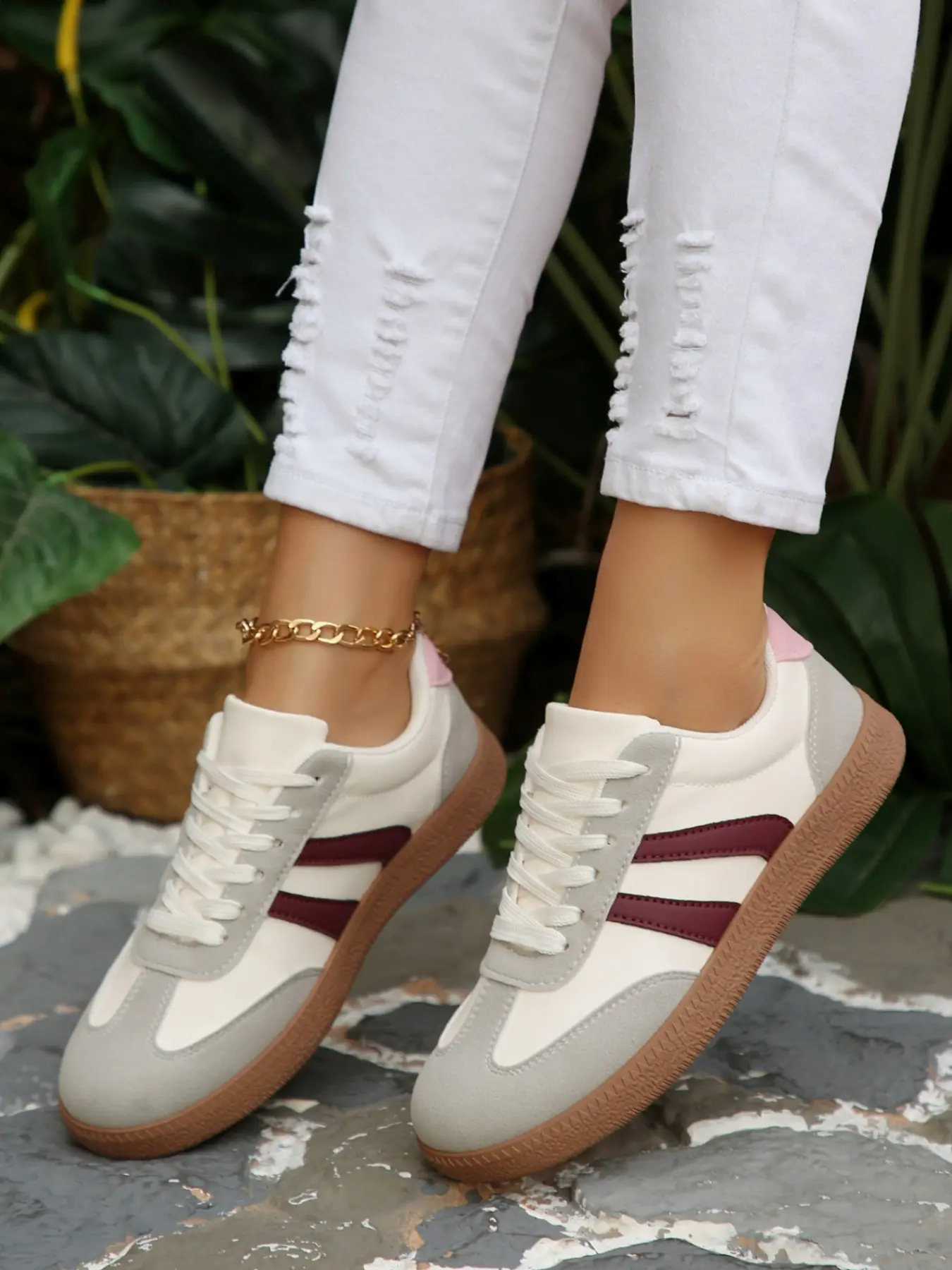Women's 2026 New Retro Striped Casual Street Low Top Sneakers, Casual German Trainers, Trendy Trainers, Non‑Slip Rubber Sole Walking Shoes, Comfortable All‑Year‑Round Vintage Daily Footwear