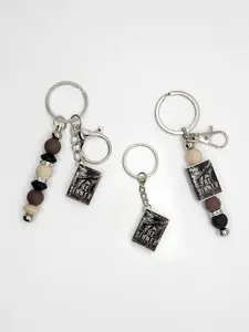 The Sinner Mini Book Keychain – Dark Romance Keychain with Beaded Charm – Spicy Book Merch for Fiction-Obsessed Readers