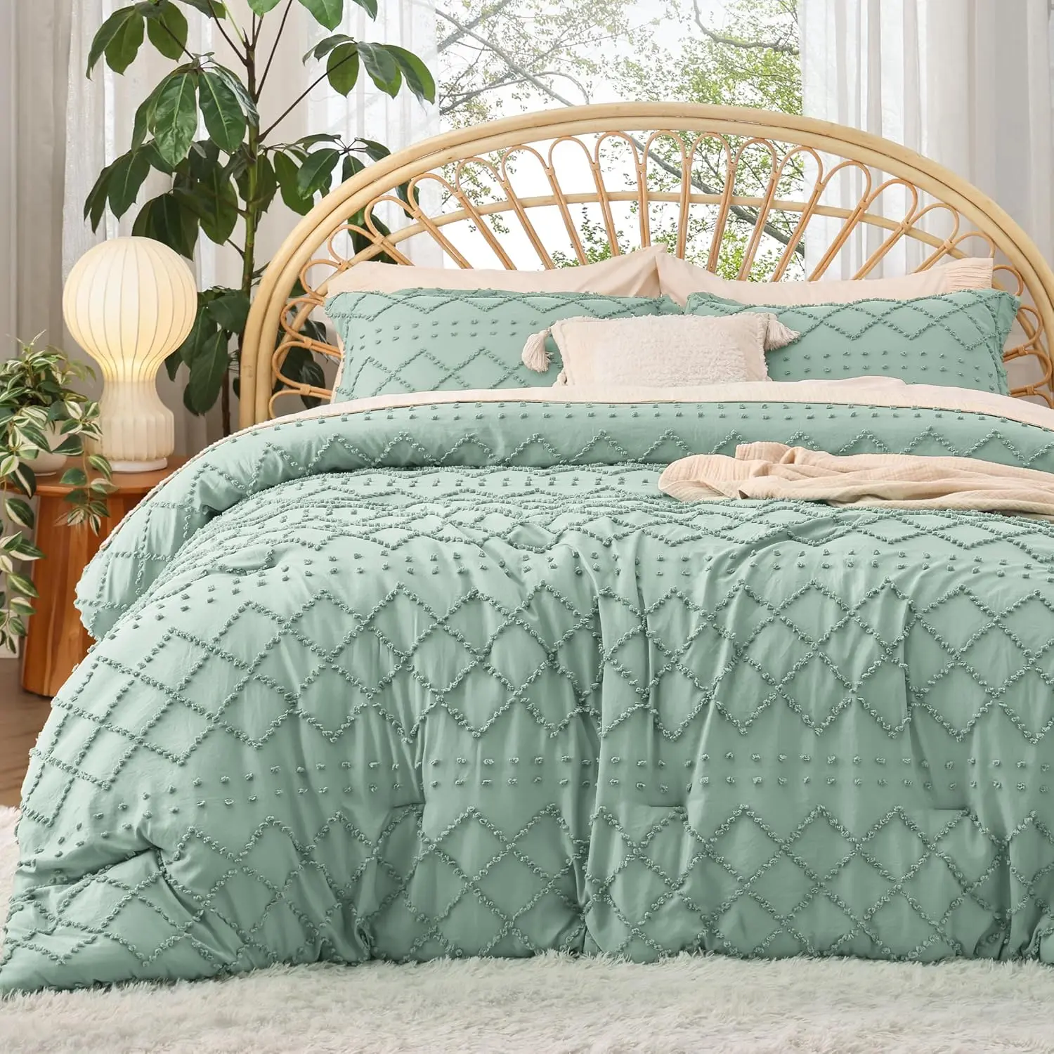 Queen Comforter - Sage Green Comforter, Boho Tufted Comforter, 3 Vintage Farmhouse for Seasons, Fluffy with 2 Pillow Shams
