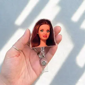 Funny Disgusted Nurse Expression Retractable Badge Reel Sassy Healthcare Work Mood ID Holder For Nursing Students Doctors Medical Staff Accessory
