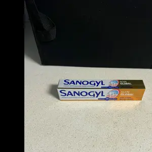 1pcs Sanogyl toothpaste