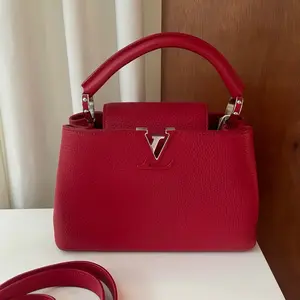 Pre-owned Louis Vuitton leather Shoulder Bags red calfskin capucines BB shoulder bag