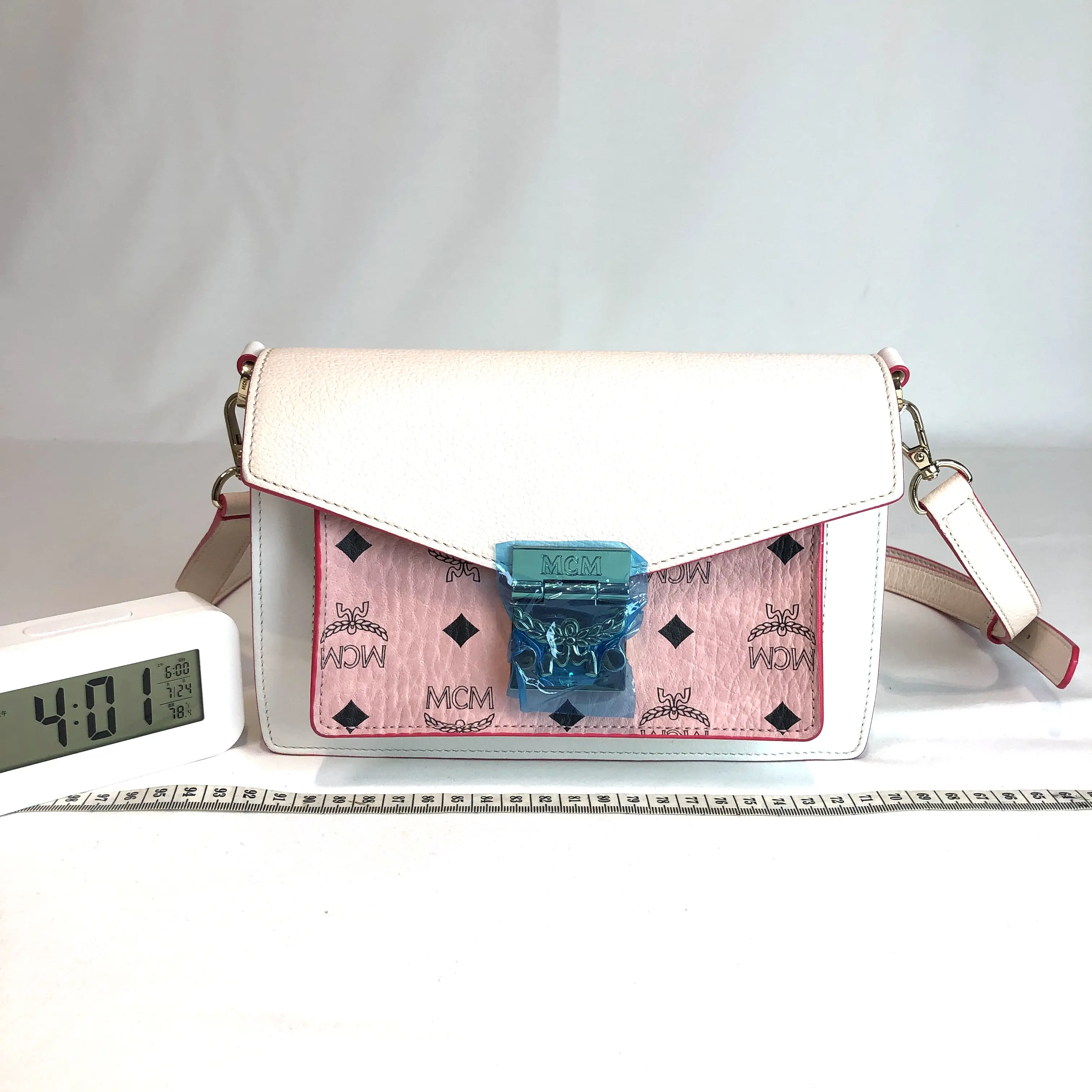 Pre-owned MCM leather Crossbody bags Patricia Color Block Crossbody Bag 23999097