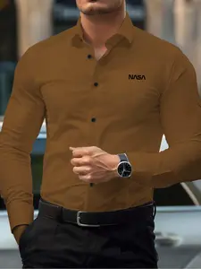 Men's Regular Fit Solid Letter Print Long Sleeve Button Front Shirt, Casual Party Shirt, Casual Business Top for Fall & Winter, Men's Longsleeves Clothes for Daily Wear, Casual Stylish Menswear