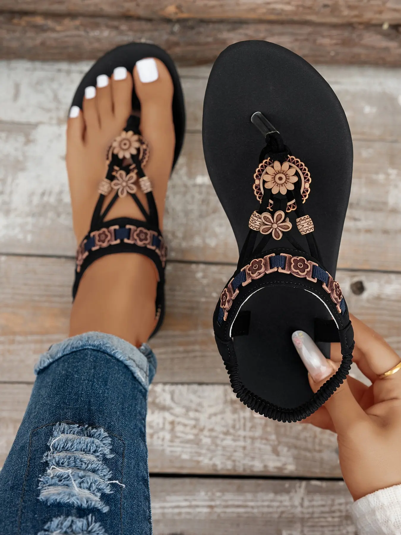 Women's Boho Floral Beaded Flat Sandals, Vintage Ethnic T-Strap Slip-Ons, Comfortable Open-Toe Summer Anklet Shoes, Casual Beach Daily Wear, Flower Sandals, Boho Style Sandals