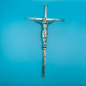 Crucifix gold or silver for Boveda