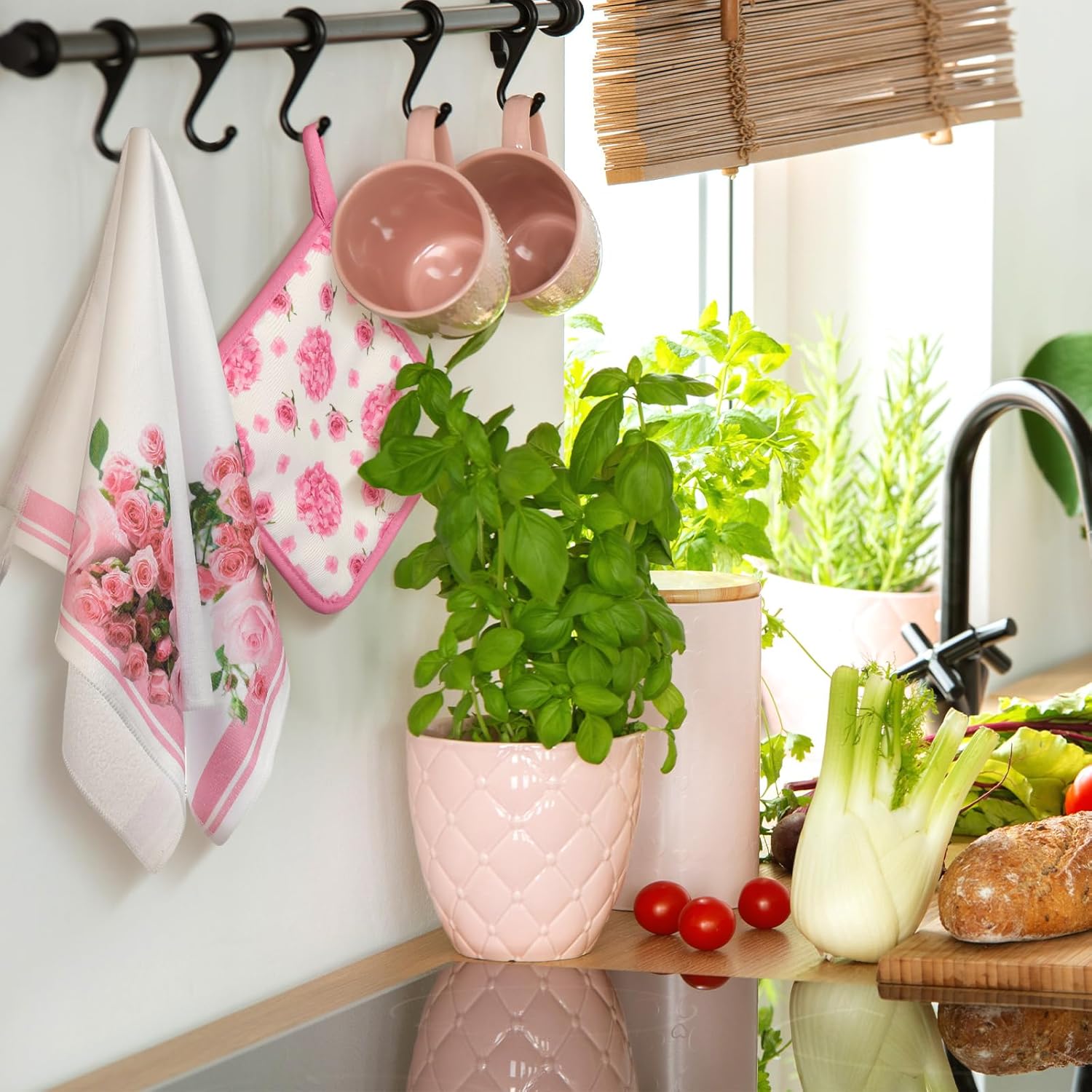 8 Pcs Pink Rose Kitchen Towels Dishcloths Oven Mitts Pot Holders Absorbent Gloves Heat Resistant for Chef Baking Cooking Essential Kitchen Gear Set - Bakeware