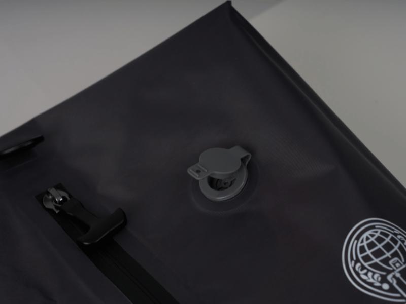 Ramble Vacuum Compression Bag - Airtight Zip Closure & One-Way Air Release Valve for Space Saving - Ideal for Jackets & Sweaters - 20in x 13in x 3in