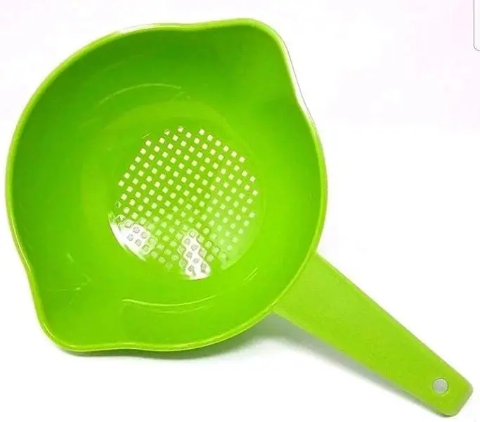 Small 1 Quart Colander with Handle in Apple Small 1 Quart Colander with Handle in Apple