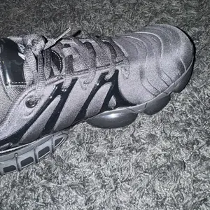 Men's Steel Toe Shoes Sturdy Work Shoes Lightweight Steel Toe Athletic Shoes Safety Shoes Puncture Resistant Composite Toe Outdoorfun