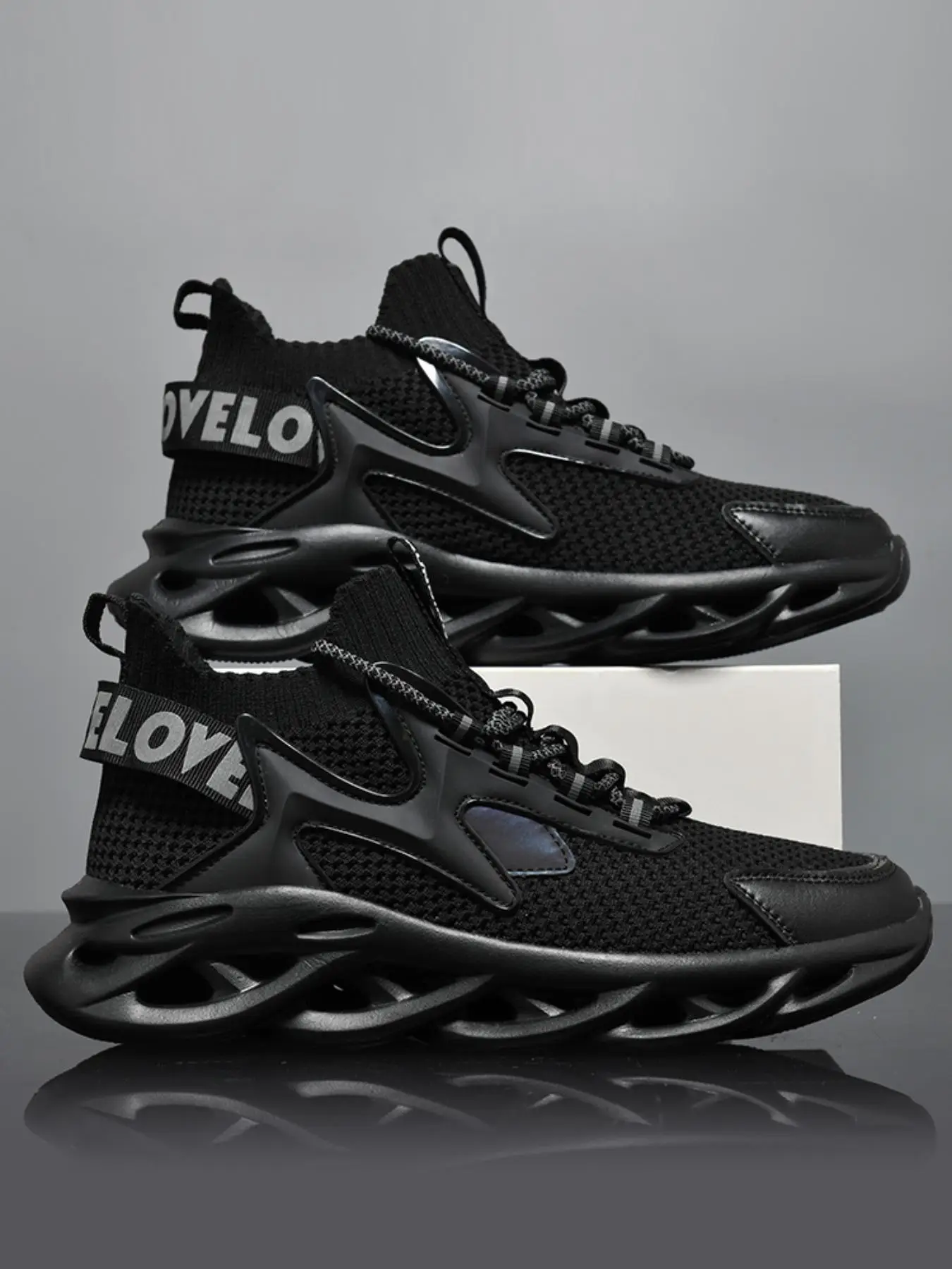 Men's Letter Design Lace up Low Top Mesh Sneakers for Spring, Casual Lightweight Breathable Comfortable Running Shoes, Non-slip Sporty Shoes, Perfect