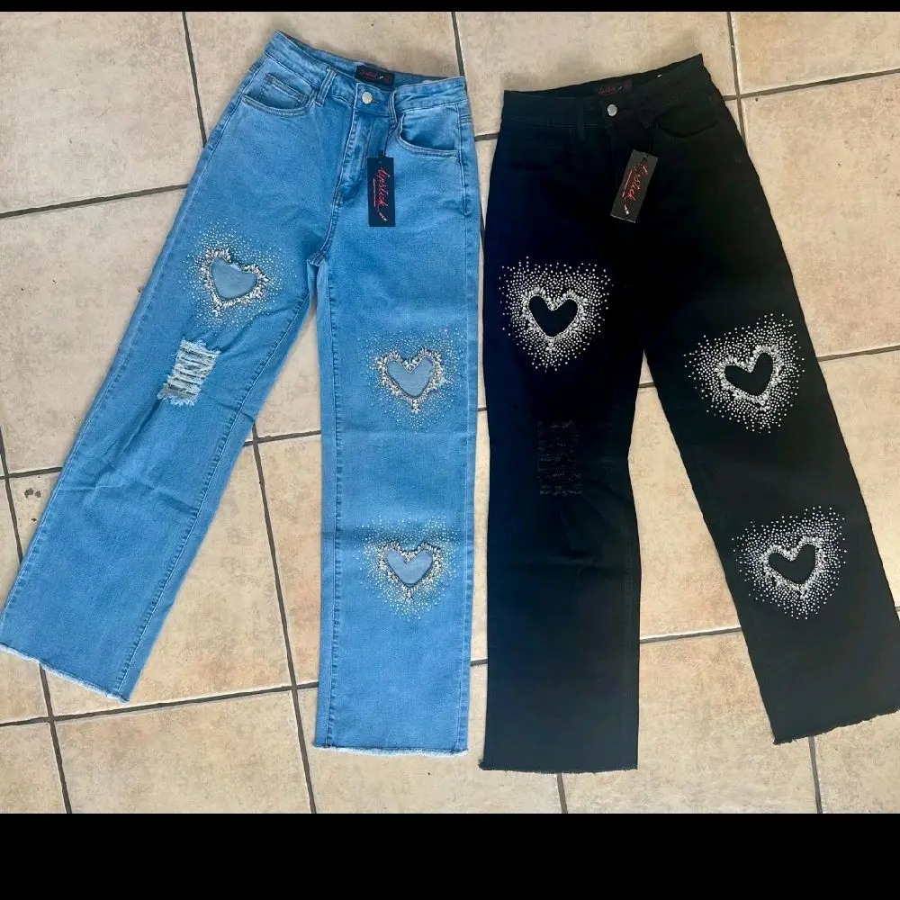 3 Heart Denim Jeans Women Pants Rhinestone Embellished Heart Light Blue Color Stretchy Bottom Everyday Fit Streetwear Basic Minimalist
