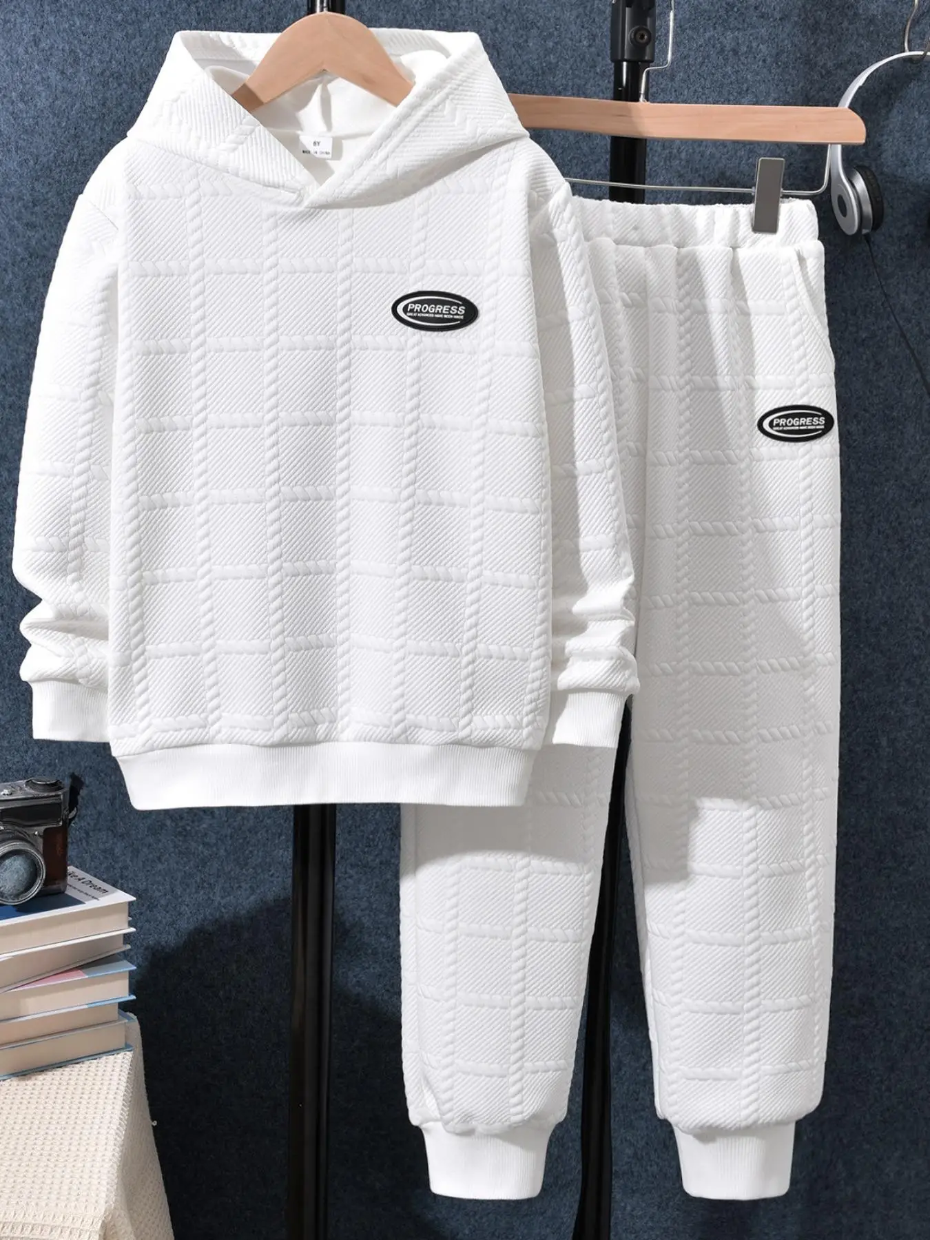 Two-piece Set Boy's Solid Patched Textured Sweatshirt & Elastic Waist Sweatpants, Casual Long Sleeve Hooded Pullover & Pocket Pants for Fall & Winter