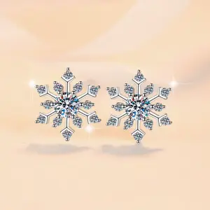 Delicate 925 Sterling Silver 1CT Moissanite Snowflake Stud Earrings