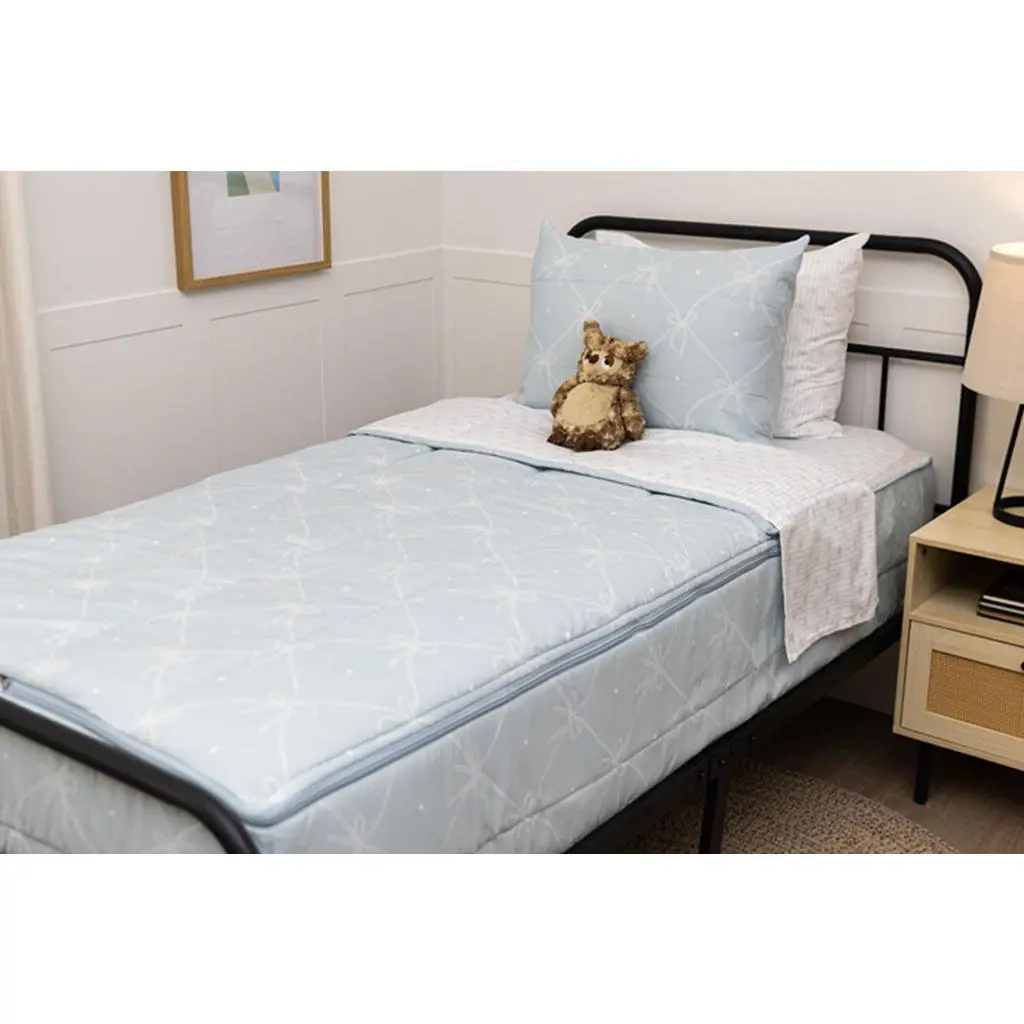 Tied With A Bow Zipper Bedding Tied With A Bow Zipper Bedding