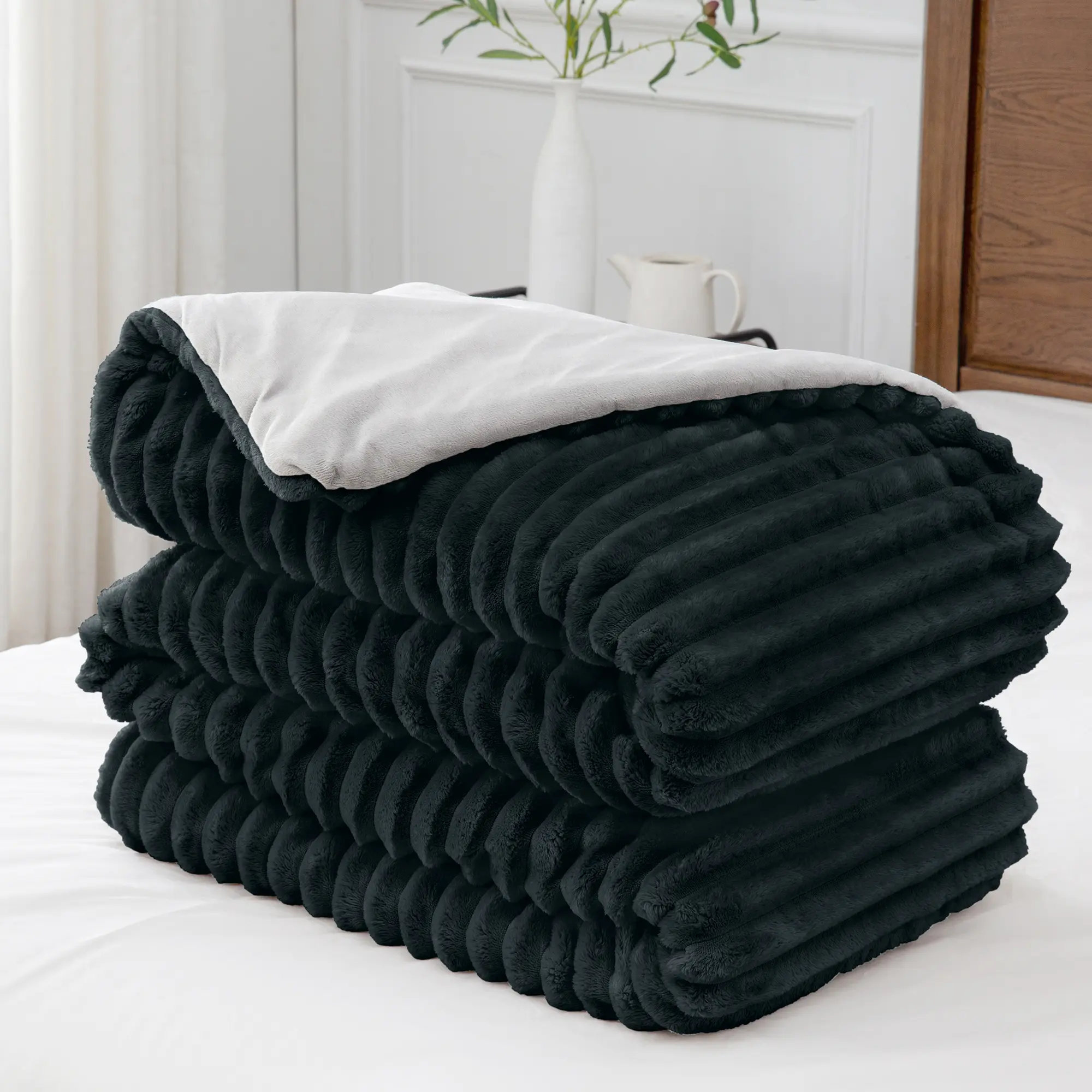 [Auction Only]BEDELITE Queen Fleece Comforter Set - Super Soft Fluffy Pink Bedding with 2 Pillow Cases, Heavy All-Season Machine-Washable Home Bedding, All Sizes, Girl Room Decor,back to school,back to school shopping,home decor