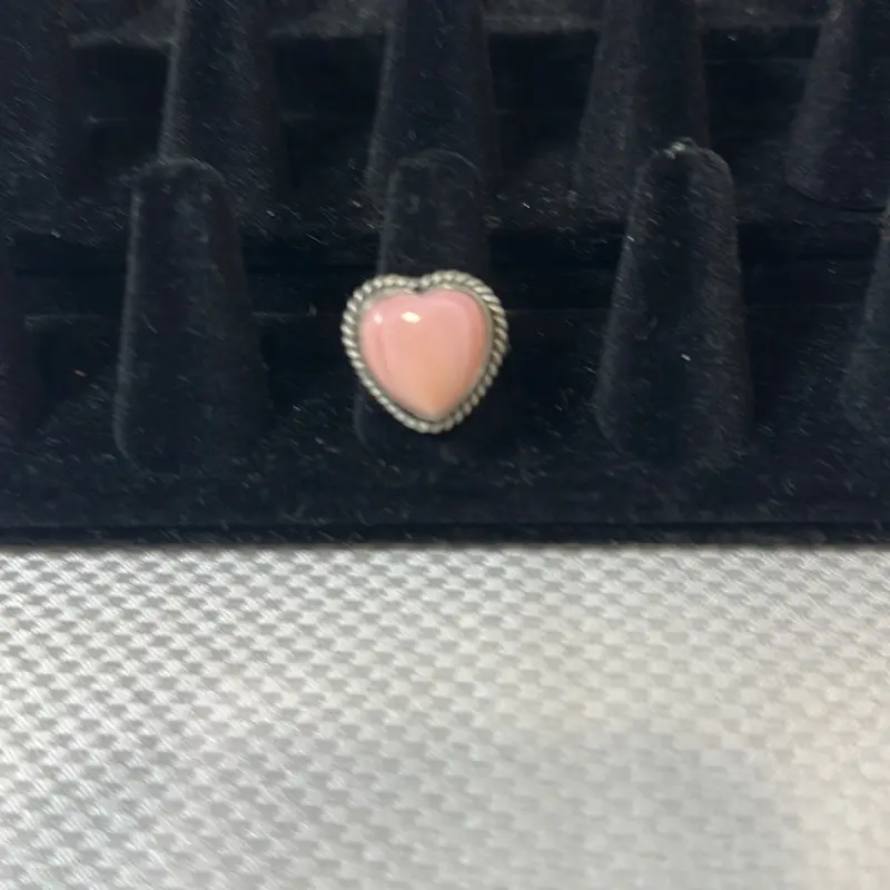 Pink conch, adjustable heart ring