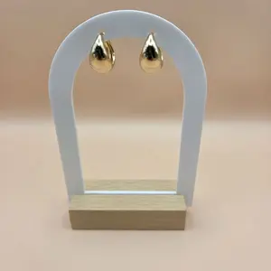 Huggie Earrings Drop Design Arracada en Forma de Gota Gold Plated Teardrop Earrings for Women