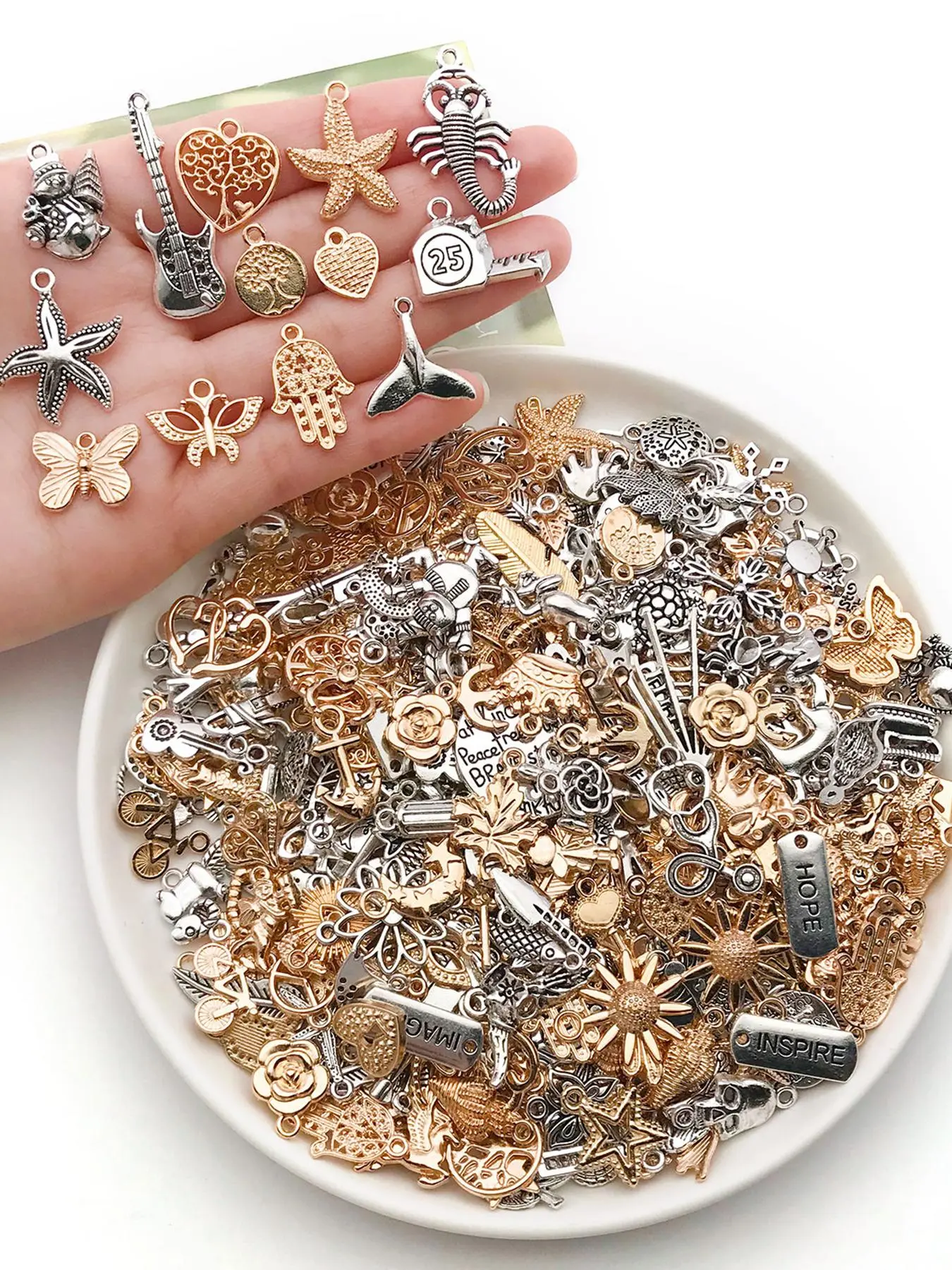 Random Mixed Color Charms Pendants, Fashionable Jewelry Making Accessories, Charm Accessory for Bracelet & Necklace & Earrings, DIY Jewelry Making Supplies, Heart Shaped Pendant, Cute Pendant, Lovely Charms