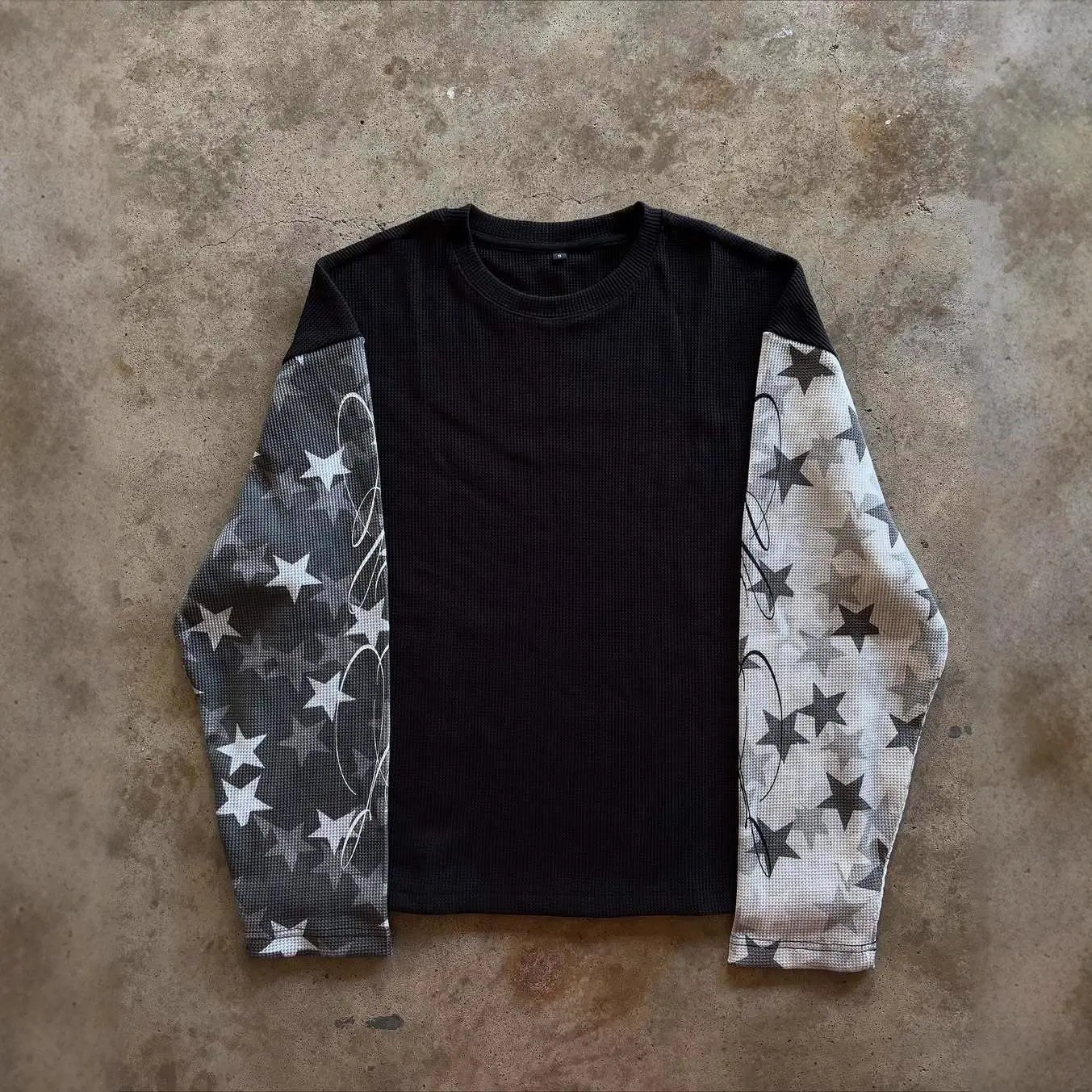 Waffle Knit Color‑Block Long Sleeve Top, Star Print Contrast Sleeve Cursive Graphic Y2K Grunge Crewneck Thermal Tee