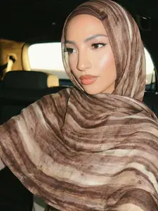 Women's Casual Rayon Rainbow Headband, Fashionable Boho Style, Perfect for Daily Use & Carnivals, Stylish Accessory Scarf