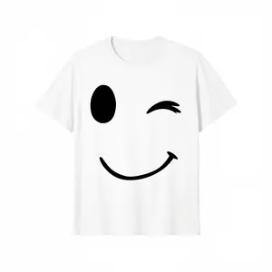 Trendy Winking Smiley Face Graphic T-Shirt for Men & Women – Cute Casual Short Sleeve Tee