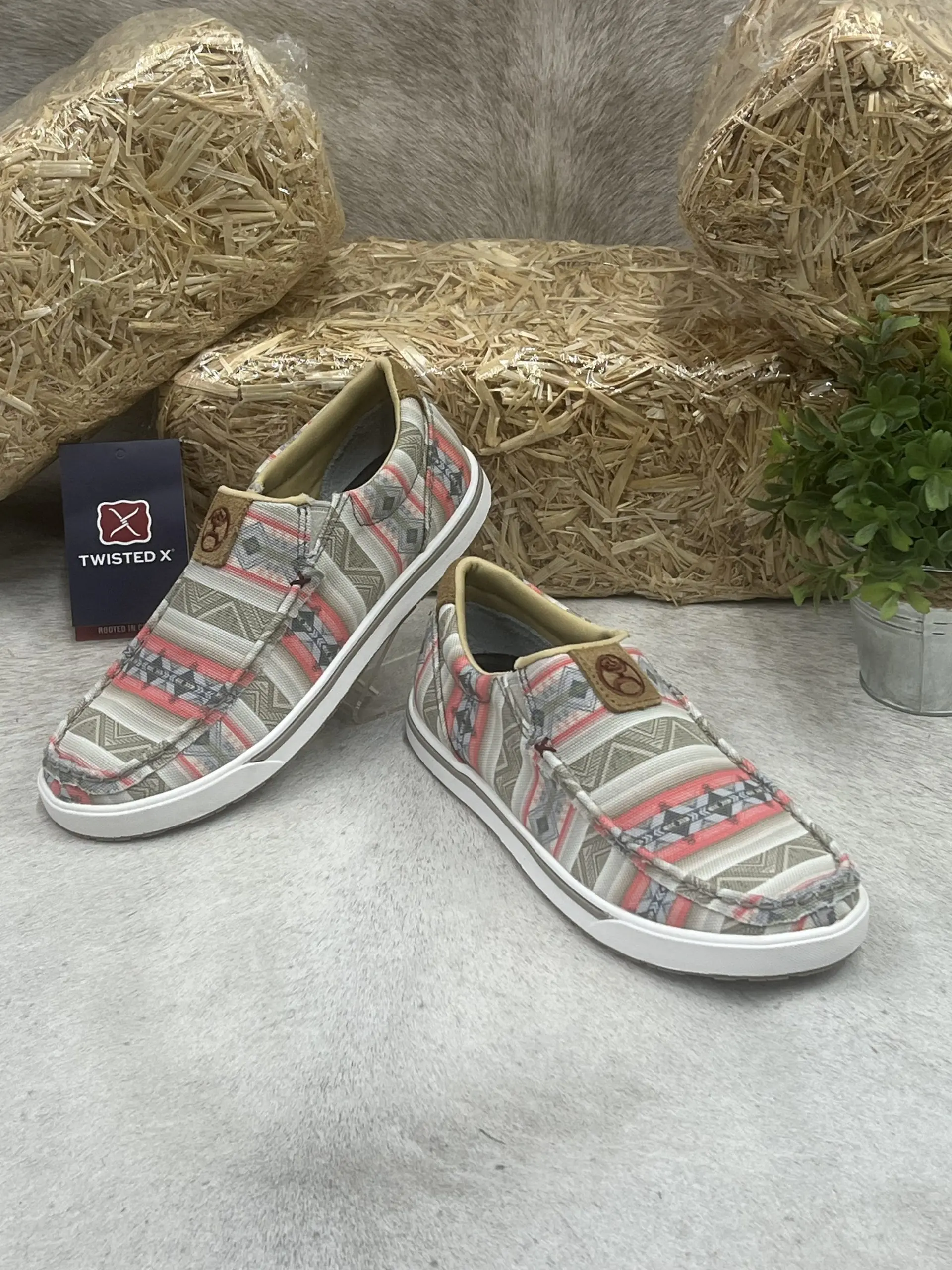 Twisted X Women's Hooey Slip on Pink Multi