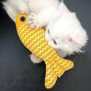Catnip Plush Fish Shaped Chew Toy, 1 Count Realistic Cat Teaser Wand for Play & Chewing, Essential Pet Supplies for Happy Cats