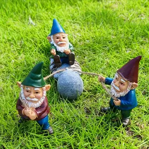 Three whimsical dwarf alien capture garden statues-resin outdoor decorations for Easter and Halloween, interesting courtyard and lawn decorations, very suitable for DIY garden party decoration, gray, 3.82 inches high.