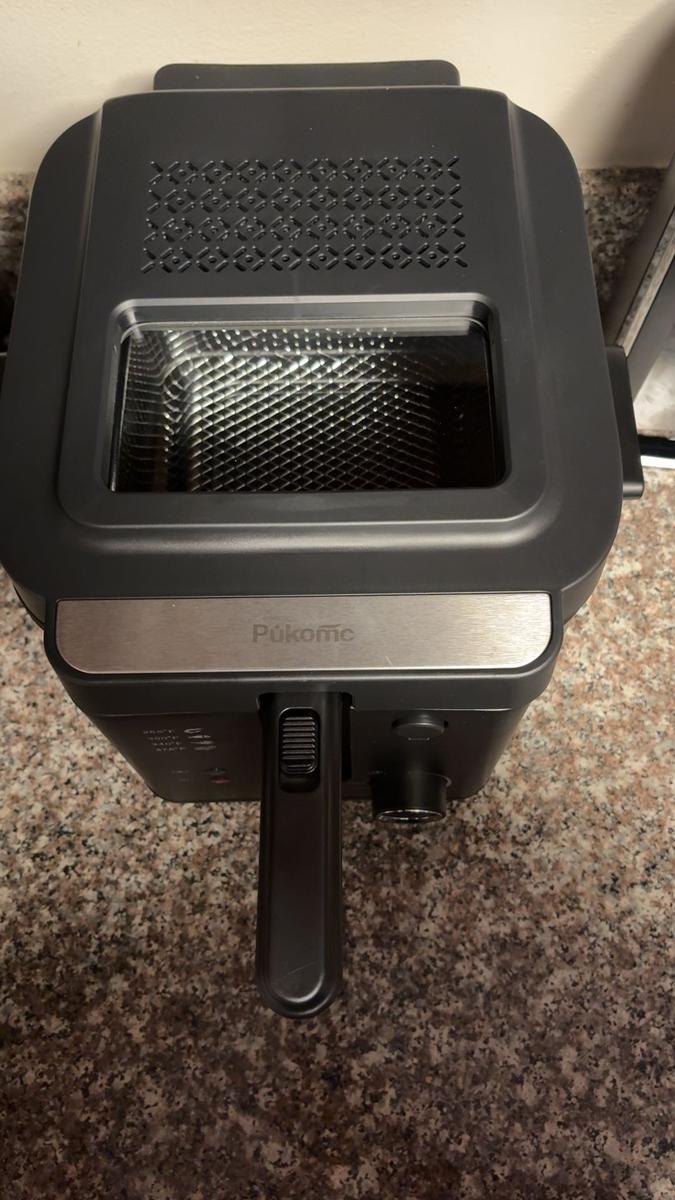 Item: 2.5 liter electric fryer