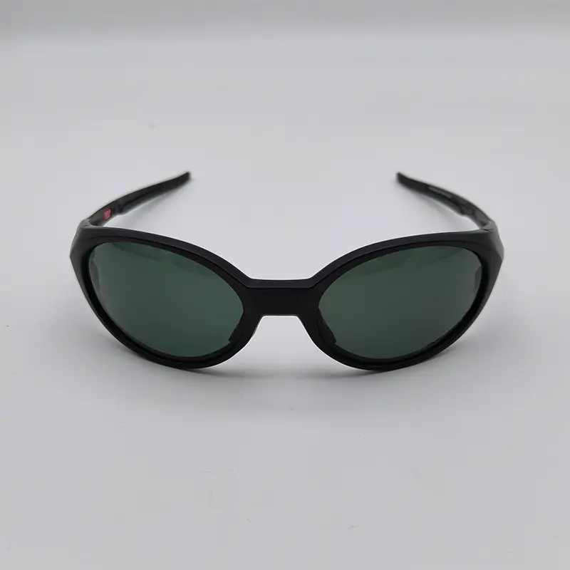 Eye jacket-G1-Black Frame / Gray lens