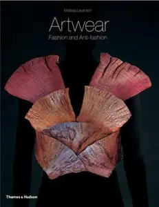 USED-Artwear: Fashion and Anti-Fashion by Leventon, Melissa (Paperback)