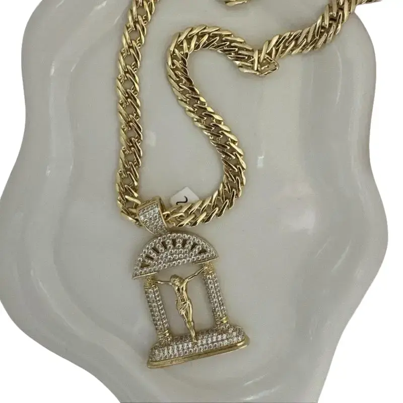 Cadena Tejida Con dije - Gold Pendant with Chain, Decorative Design, Elegant Style, Ideal for Jewelry Collection
